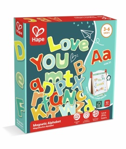 Set litere magnetice Hape 52 bucati lemn colorat pentru copii 3 ani