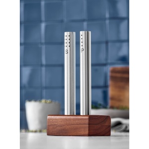 Set solnita si pipernita WMF Cromargan 1810 suport din lemn de acacia design modern - Img 2
