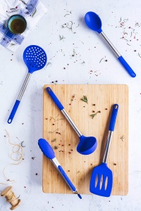Spatula de bucatarie Monix Solid din inox, nylon si silicon, rezistenta la caldura - Img 4