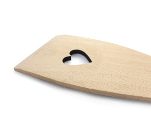 Spatula Metaltex din lemn de fag 30 cm design cu inima - Img 2