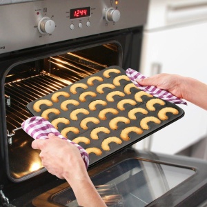 Tava pentru Biscuiti Zenker 30er Vanillekipferl, Negru, Antiadherenta - Img 2