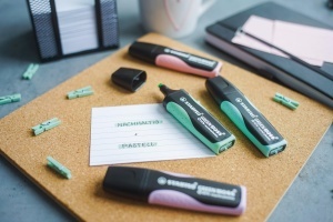 Textmarker STABILO GREEN BOSS - 83 plastic reciclat, 2 strichuri, culori pastel - Img 4
