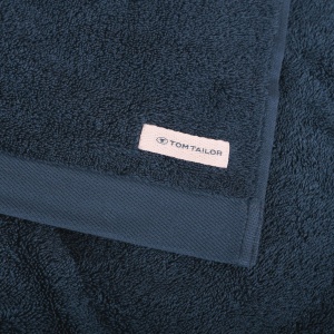 TOM TAILOR Prosop, set de 2, 50 x 100 cm, 100% bumbac/carpa terry, cu cuier si eticheta cu logo, PROSOP DE BAIE COLOR Albastru (Bleumarin inchis) - Img 2