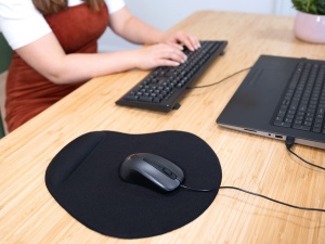 Trust Carve Mouse Optic cu Fir, Mouse cu Fir cu Port USB, 3 Butoane si Rotita de Derulare, 1200 DPI, pentru Dreptaci si Stangaci, PC/Laptop - Negru - Img 6