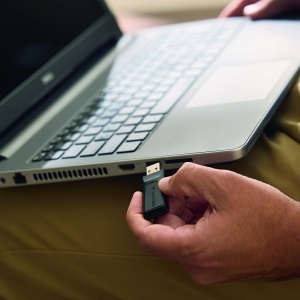 USB Stick Verbatim Store n Go Slider - 16 GB, USB 2.0, Negru - Img 7