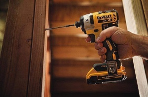 Aparat de gaurit cu percutie DeWalt DCF887D2, 18V, 205 Nm, 2 acumulatori Li-Ion - Img 7
