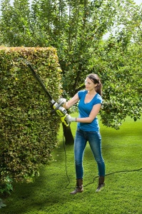 Aparat de tuns gard viu Ryobi RHT6760RL, 650 W, lama 60 cm, greutate 4 kg - Img 5