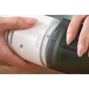 Aspirator de mana fara fir BLACK+DECKER reviva (7,2 V, 2,0 Ah, carcasa durabila din plastic reciclat 50 V, in design subtire, cu perie de tapiterie pliabila, inclusiv incarcator) REVHV8CA - Img 4