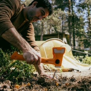 Axa de Camping Fiskars X13, Ultraleggera, 480 g, Culoare Portocalie - Img 9