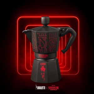 Cafetiera Bialetti Moka Express Stranger Things 6 cesti USB-C Negru - Img 4