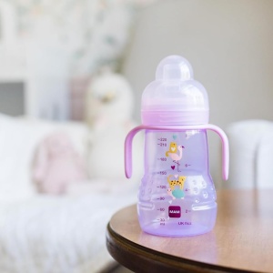 Cana de antrenament MAM Trainer, 220 ml, roz, cu manere detasabile - Img 5