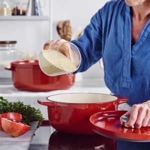 Caserola din fonta KitchenAid 26cm5,2L, culoare Empire Red, rezistenta la 260C - Img 8