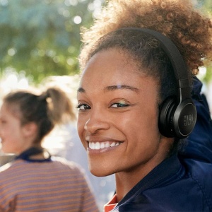 Casti Bluetooth On-Ear Wireless JBL Live 460 NC - Alb - Cu Anulare a Zgomotului si Asistent Vocal - Pentru pana la 50 de ore de placere a muzicii - Img 4
