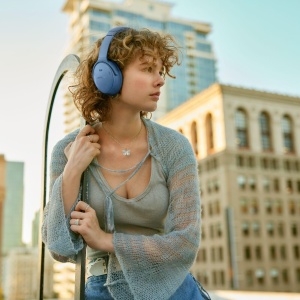 Casti fara fir Bose QuietComfort cu microfon si anulare a zgomotului, casti Bluetooth over-ear cu anulare a zgomotului, durata de viata a bateriei de pana la 24 de ore, Twilight Blue - editie limitata - Img 3