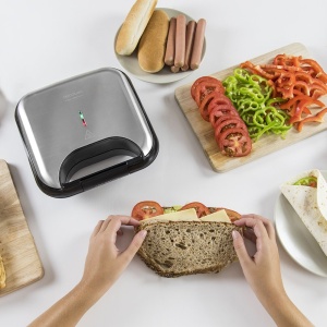 Cecotec Toast Grill Surface.Sandwich Maker cu acoperire antiaderenta, capacitate pentru 2 sandvisuri, suprafata gratar, maner Cold Touch, Cable Retriever, 750 W. - Img 6