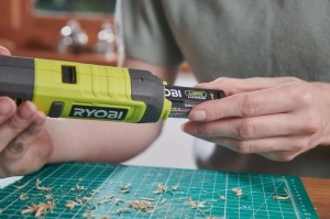 Ciocan de sculptura electric Ryobi RPC4-0, motor 13000 spm, compatibil acumulator 4V USB-Lithium - Img 7