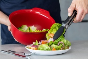 Cleste din inox KitchenAid, 23 cm, cu varfuri din silicon, rezistent la caldura - Img 6