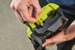 Compresor portabil RYOBI RMI18-0, 11 bar, cu afisaj digital, fara acumulator - Img 4