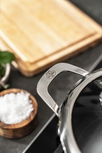 Cratita din aluminiu BALLARINI Salina cu capac din sticla, 24 cm, cu acoperire antiaderenta, pentru toate tipurile de sobe - Img 2
