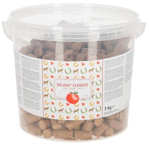 Cuburi delicioase pentru cai Kerbl Classic - snack sanatos, 200g