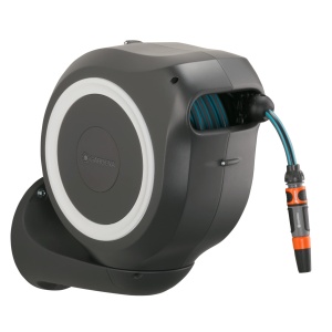 Cutie de furtun de perete Gardena RollUp M 20 m: Irigare flexibila pentru gradini de dimensiuni medii, tambur de furtun pivotant, cu suport de perete, piese de sistem si pulverizator incl. furtun Gardena de 20 m (18612-20) - Img 1