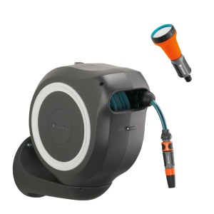 Cutie de furtun de perete Gardena RollUp M 20 m: Irigare flexibila pentru gradini de dimensiuni medii, tambur de furtun pivotant, cu suport de perete, piese de sistem si pulverizator incl. furtun Gardena de 20 m (18612-20) - Img 1