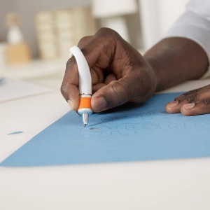 Cutit de precizie Fiskars 17,6 cm, pentru dreptaci si stangaci, otel inoxidabil, alb - Img 4
