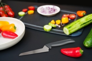 Cutit pentru fructe si legume Zyliss 10 cm, lama otel inoxidabil, maner din Weizenstroh - Img 13