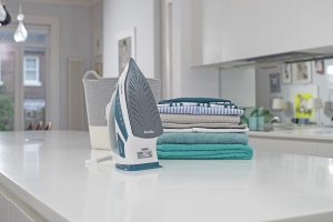 Fier de calcat Breville PowerSteam 2600W cu talpa ceramica si abur puternic - Img 4