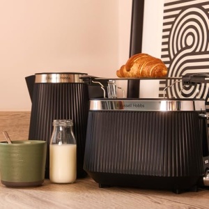 Fierbator Russell Hobbs Bronte 26750-70 17L 2400W Negru Mat - Img 11