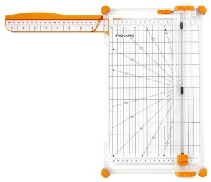 Fiskars Papierschneidemaschine 1077980 A4 AlbPortocaliu Capacitate 10 Foi Brat Extensibil - Img 9