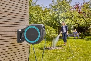 Gardena Wand-Schlauchbox RollUp L 30m Turquoise Montare pe perete Sistem automat de rulare - Img 9