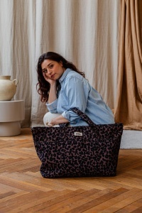 Geanta pentru scutece Beaba Baby Madrid XXL 44L, 11 compartimente, imprimeu leopard - Img 3