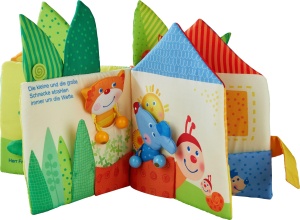 HABA 304129 - Carte textila pentru bebelusi cu rime si figurine deget cadou ideal pentru copii 10 luni - Img 3