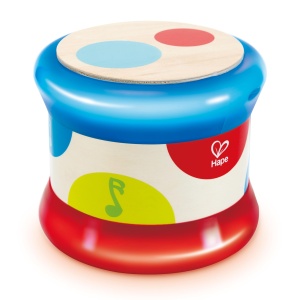 Hape Baby Drum | Jucarie muzicala rulanta pentru copii mici pentru a invata ritm si sunete diferite, functioneaza cu baterii, de la 6 luni