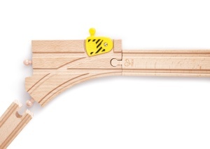 Hape Set Extensie 2 Sine Y din Lemn Compatibil cu Sisteme de Holzeisenbahn - Img 2