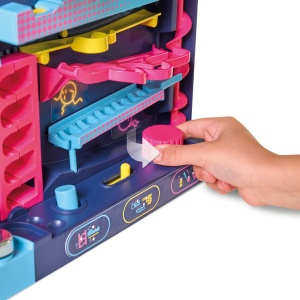 Joc de societate TOMY Screwball Scramble Level Up - Labirint vertical pentru copii de peste 5 ani - Img 3