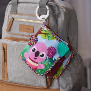 Jucarie pentru bebelusi Lamaze Walla Walla Koala carte moale cu texturi si sunete clip pentru atasare - Img 5