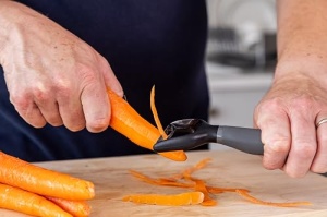 KitchenAid Soft Grip Y-Peeler - Gri Carbune - Img 7