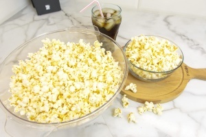 Masina de facut popcorn Nostalgia Retro 5.5L, rosie, cu tehnologie rapida - Img 7