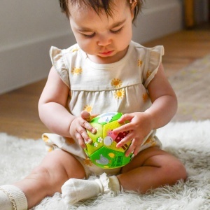 Minge pentru bebelusi HABA Babyball Bauernhof, 11 cm, material moale, design fermier - Img 8