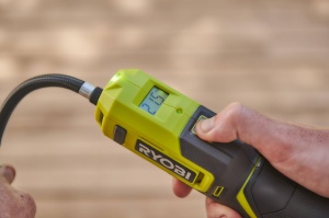 Mini compresor fara fir RYOBI 4 V USB-Litiu RI4-120G, incl. 1 baterie de 4 V 2,0 Ah si cablu de incarcare USB-C - Img 5