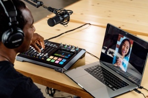 Mixer audio Tascam Mixcast 4 cu 4 intrari microfon, USB si efecte - Img 8