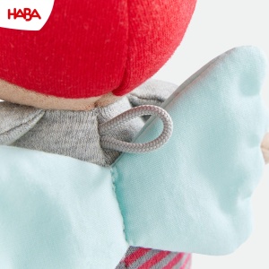 Papusa de Plus HABA Oskar 15 cm, Washable, Perfecta pentru Bebei si Copii - Img 7