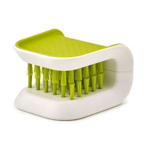 Perie curatare lame si tacamuri Joseph Joseph BladeBrush Verde design sigur si eficient