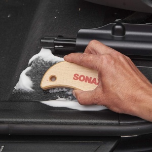 Perie de curatare SONAX TextilLederBurste, ergonomica, 1 buc, pentru textile si piele - Img 2