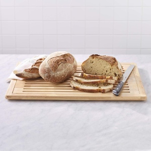 Placa de taiat pentru paine APS Rubber Wood, 60 x 40 cm, cu compartiment pentru firimituri - Img 3