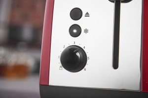 Prajitor de paine Russell Hobbs [pentru 2 felii] Culori Plus otel inoxidabil Rosu (fante de paine prajita foarte largi, inclusiv atasament pentru chifle, 6 niveluri de rumenire + functie de dezghetare, functie lift & look, 1600W) 26554-56 - Img 7