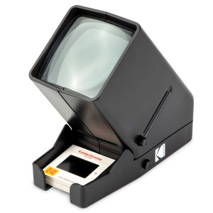 Proiector diapozitive KODAK cu iluminare LED, 3x marire, functionare pe baterii - Img 1