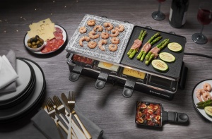 Russell Hobbs Raclette Grill 8 persoane [incl. 8 tigai si spatule din lemn, 2 placi de gratar de masa] Multi-Grill (piatra naturala cu canal de suc, placa reversibila cu acoperire antiaderenta cu nervuri) Negru,26280-56 - Img 6